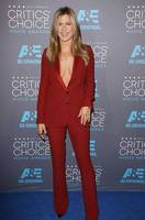 詹妮弗本周爱情运：甜蜜期至，温馨升级！